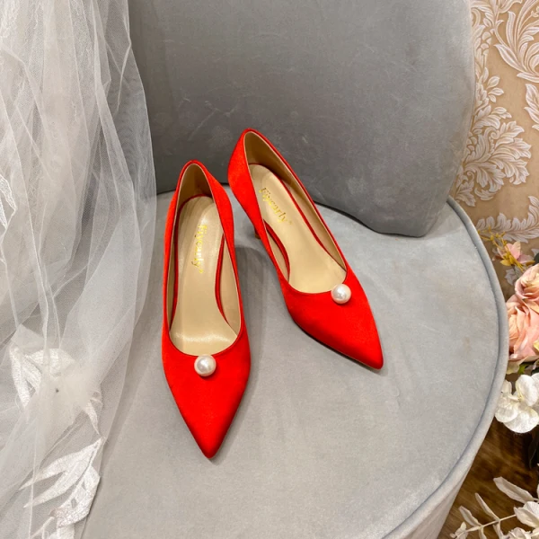 Elegant Red Satin Prom Pumps 2020 Pearl 8 cm Stiletto Heels Pointed Toe Pumps