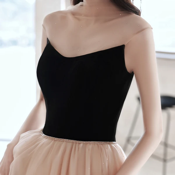 Flotte Sorte Gallakjoler 2021 Prinsesse Scoop Neck Rhinestone Bælte Ærmeløs Lange Galla Kjoler