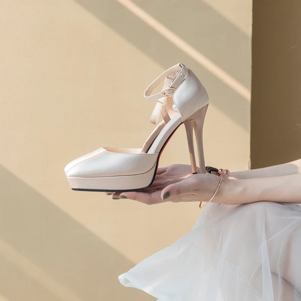 Schöne Champagner Brautschuhe 2020 Knöchelriemen 11 cm Stilettos Spitzschuh Hochzeit Sandaletten