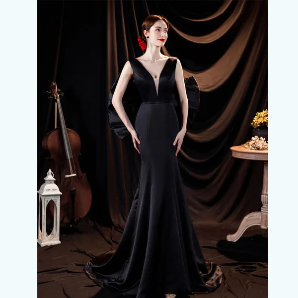 Sexy Black Satin Evening Dresses Cocktail Dresses 2021 Trumpet / Mermaid V-Neck Sleeveless Backless Bow Sweep Train Evening Party Formal Dresses