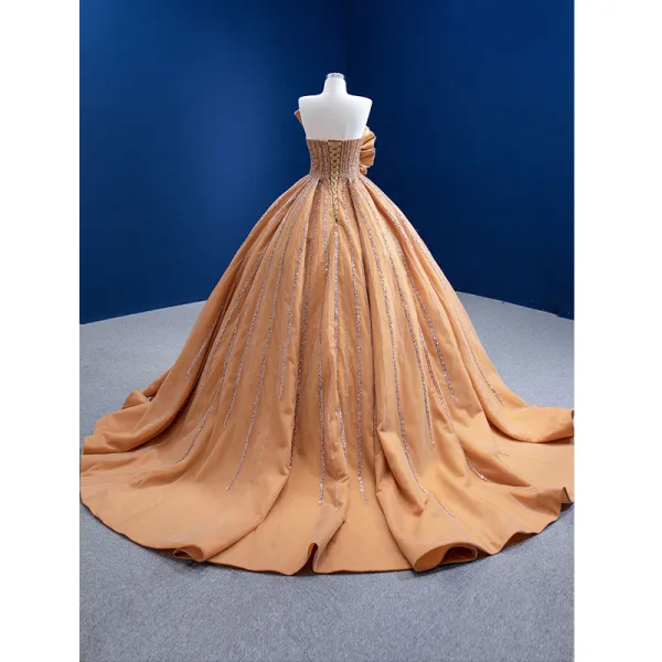 Haut de Gamme Champagne Perlage Paillettes Robe De Mariée 2021 Robe Boule Volants Bustier Sans Manches Dos Nu Tribunal Train Mariage