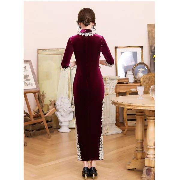 Chinese style Burgundy Suede Velour Cheongsam Evening Dresses 2021 Trumpet / Mermaid High Neck 1/2 Sleeves Lace Flower Split Front Tea-length Formal Dresses