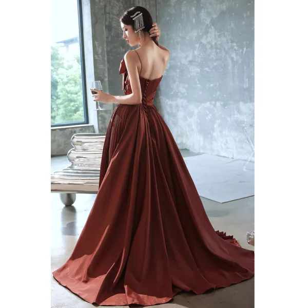 Charmant Café Satin Robe De Bal 2022 Princesse Bustier Noeud Sans Manches Dos Nu Train De Balayage Robe De Ceremonie