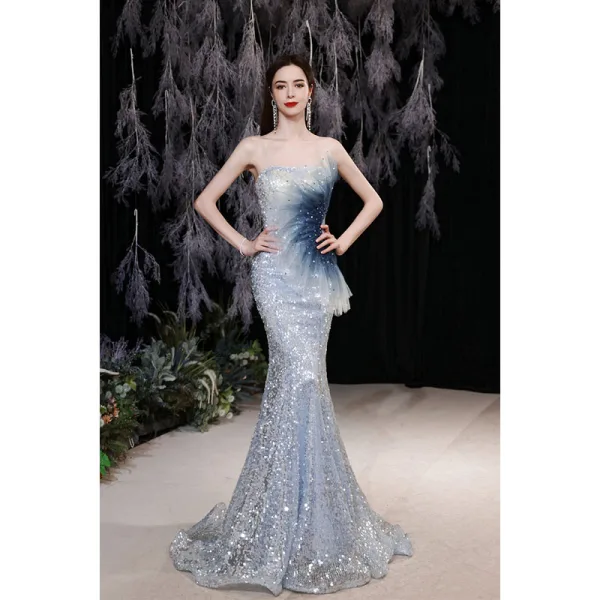 Scintillantes Sexy Bleu Ciel Paillettes Robe De Soirée 2022 Trompette / Sirène Bustier Perlage Faux Diamant Sans Manches Dos Nu Train De Balayage Robe De Ceremonie