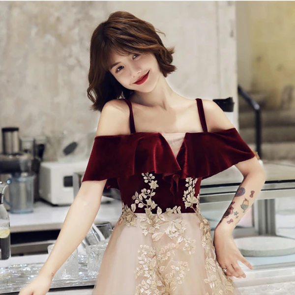 Chic / Belle Bordeaux Daim Robe De Bal 2022 Princesse Bretelles Spaghetti Manches Courtes Dos Nu Appliques Longue Robe De Ceremonie
