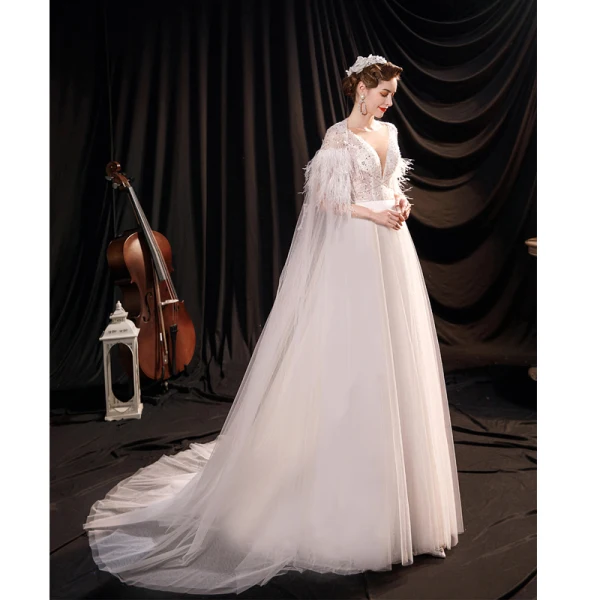 Charmant Weiß Perlenstickerei Strass Pailletten Brautkleider / Hochzeitskleider 2022 A Linie Rundhalsausschnitt Kurze Ärmel Quaste Hof-Schleppe Hochzeit