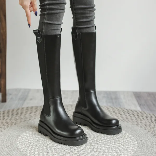 Fashion Black Street Wear Womens Boots 2022 Waterproof Round Toe Flat Boots