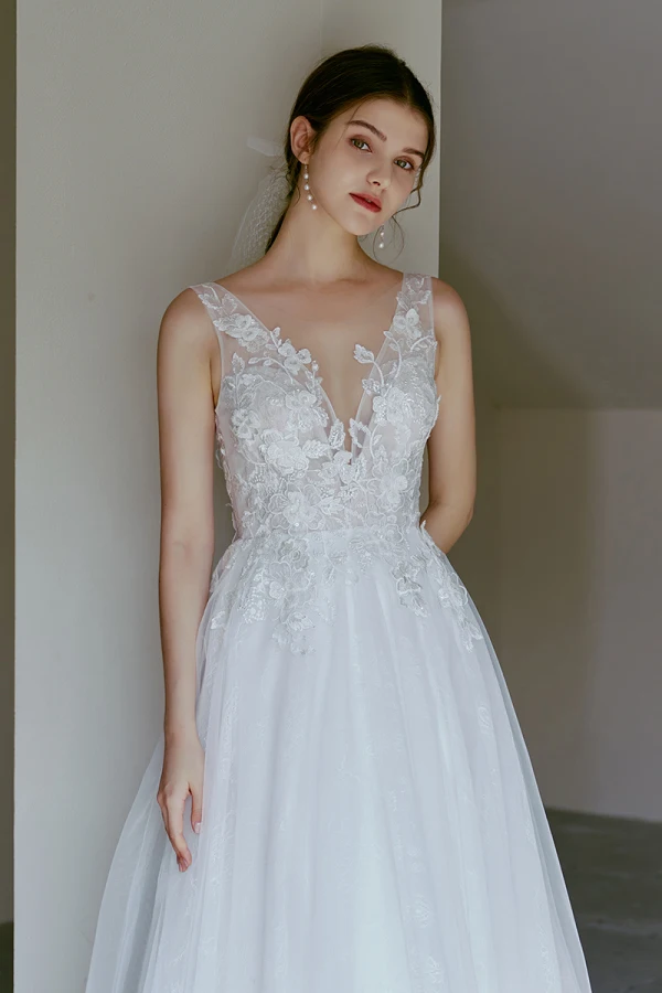 Light White Beading Lace Flower Beach Wedding Dresses 2022 A-Line / Princess V-Neck Sleeveless Backless Floor-Length / Long Wedding