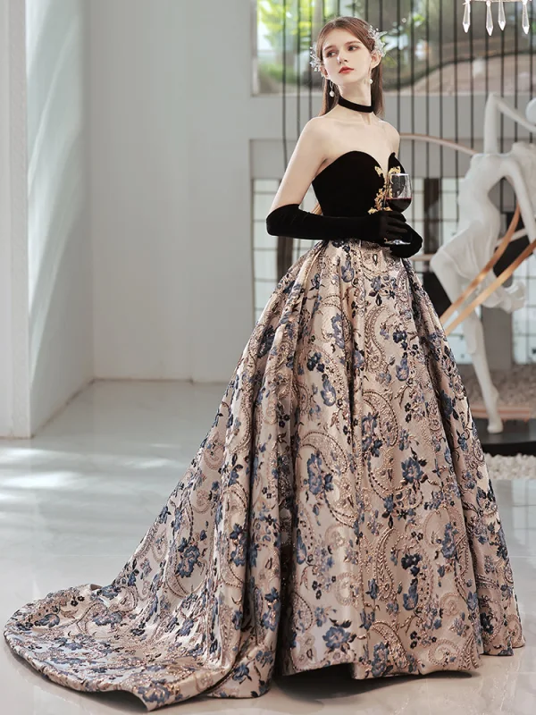 Vintage / Retro Black Printing Prom Dresses 2022 Ball Gown Off-The-Shoulder Short Sleeve Backless Court Train Prom Formal Dresses