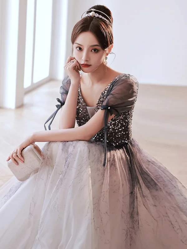 Charmant Océan Bleu Dégradé De Couleur Robe De Bal 2022 Princesse V-Cou Paillettes Noeud Manches Courtes Dos Nu Longue Robe De Ceremonie