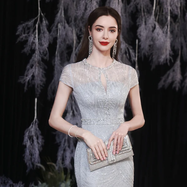 Charming Silver Grey Beading Evening Dresses 2021 Trumpet / Mermaid Scoop Neck Pearl Sequins Short Sleeve Floor-Length / Long Formal Dresses