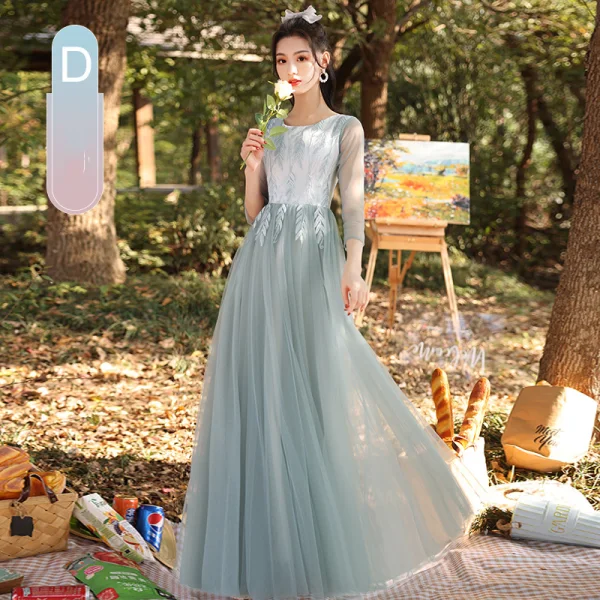 Modest / Simple Sage Green Embroidered Bridesmaid Dresses 2021 A-Line / Princess V-Neck 3/4 Sleeve Backless Floor-Length / Long Bridesmaid Wedding Party Dresses