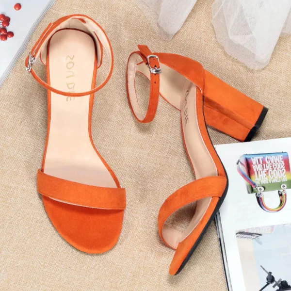 Sexy Noire Vêtement de rue Daim Sandales Femme 2020 Bride Cheville 8 cm Talons Épais À Bout Pointu Sandales