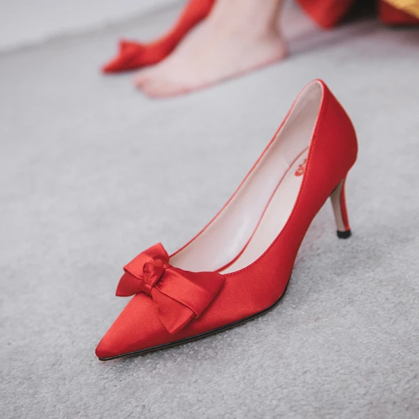Classy Burgundy Satin Bow Wedding Shoes 2020 6 cm Stiletto Heels Pointed Toe Wedding Pumps