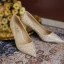 Glittrande Guld Pärla Rhinestone Brudskor 2020 Läder 6 cm Stilettklackar Spetsiga Bröllop Pumps