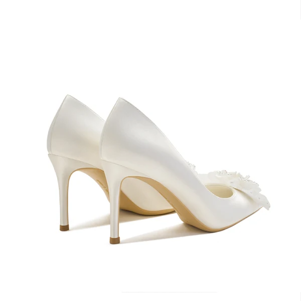 Chic Ivoire Satin Chaussure De Mariée 2021 Fleur 8 cm Talons Aiguilles À Bout Pointu Mariage Escarpins