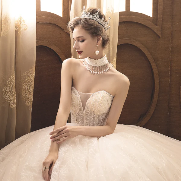 Élégant Champagne Robe De Mariée 2018 Robe Boule Perlage Perle Faux Diamant Paillettes Bustier Dos Nu Sans Manches Longue Mariage