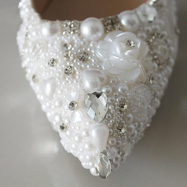 Sjarmerende Elfenben Perle Rhinestone Brudesko 2021 10 cm Stiletthæler Spisse Bryllup Pumps