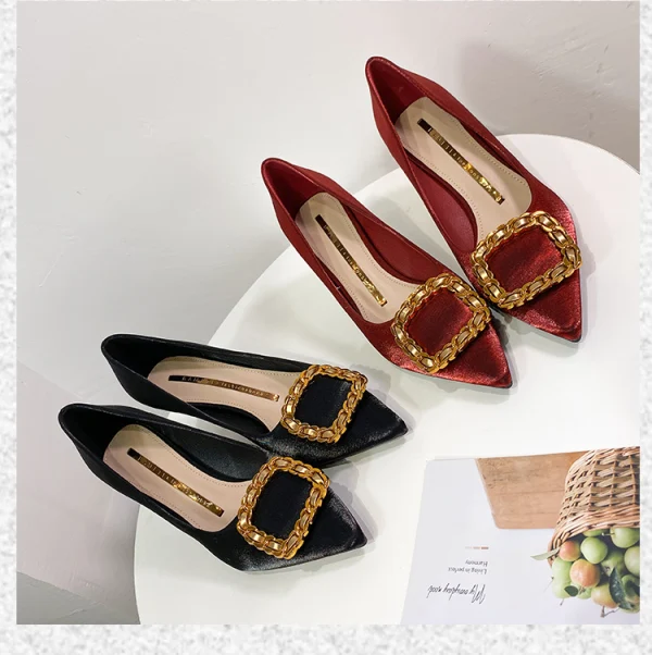 Classy Burgundy Bridesmaid Pumps 2021 Leather Metal Buckle 7 cm Stiletto Heels High Heels Pointed Toe Pumps