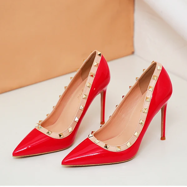 Charming Black Evening Party Rivet Pumps 2021 Leather 10 cm Stiletto Heels High Heels Pointed Toe Pumps