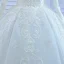 Luxe Ivoire Glitter Robe De Mariée Robe Boule 2021 Encolure Dégagée Perlage En Dentelle Fleur Manches Longues Chapel Train Mariage
