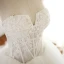 Elegant Hvit Puffy Brudekjoler 2018 Ballkjole Blonder Appliques Kjæreste Ryggløse Uten Ermer Cathedral Train Bryllup