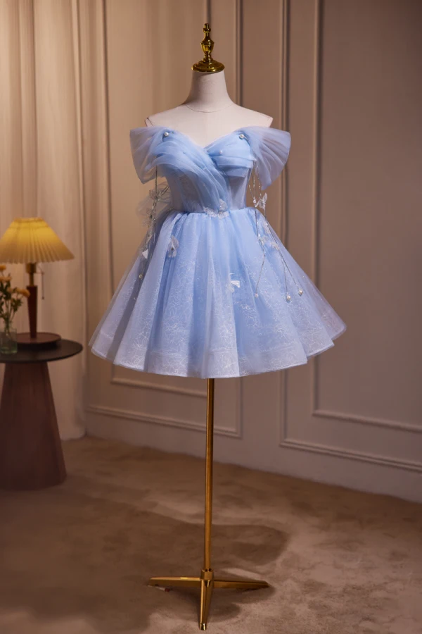Charmant Himmelblau Glanz Applikationen Kurze Partykleider 2024 Off Shoulder Kurze Ärmel Rückenfreies Festliche Kleider