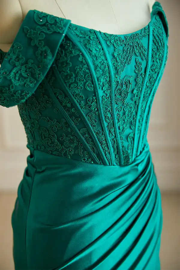 Sexy Meerjungfrau Dunkelgrün Abendkleider 2024 Gespaltete Front Festliche Kleider Reißverschluss Rüschen Sweep / Pinsel Zug Off Shoulder Satin