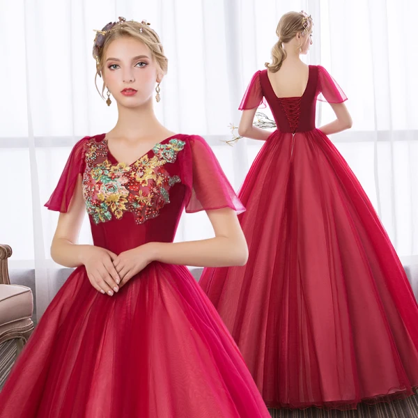 Affordable Burgundy Prom Dresses 2018 Ball Gown Lace Appliques Rhinestone V-Neck Backless Short Sleeve Floor-Length / Long Formal Dresses