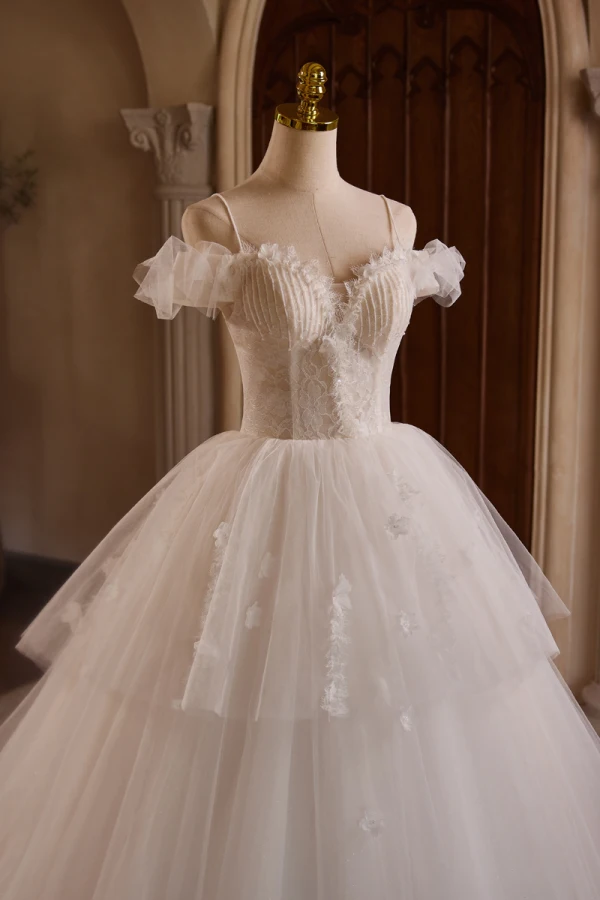 Charming Light White Beading Lace Flower Appliques Wedding Dresses 2024 Ball Gown Spaghetti Straps Sleeveless Backless Floor-Length / Long Wedding