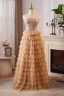 Charmant Gold Perlenstickerei Pailletten Perle Plissee Ballkleider 2024 A Linie Bandeau Ärmellos Rückenfreies Lange Ball Festliche Kleider