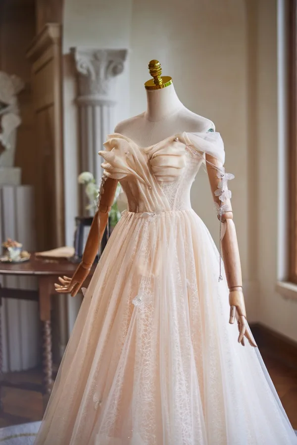 Chic / Beautiful Champagne Glitter Pearl Prom Dresses 2024 Ball Gown Off-The-Shoulder Short Sleeve Backless Floor-Length / Long Prom Formal Dresses