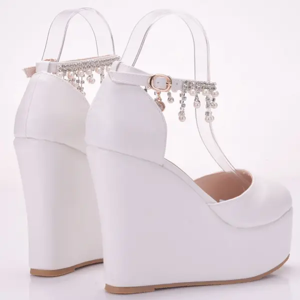 Modern / Fashion White Casual Womens Shoes 2018 Pearl Rhinestone Tassel Platform 11 cm Wedges Round Toe