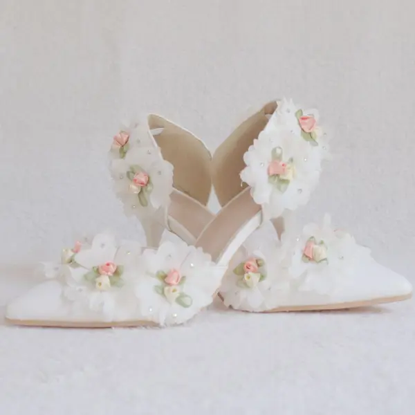 Elegant White Wedding Shoes 2018 Appliques Rhinestone 8 cm Stiletto Heels Pointed Toe Wedding High Heels