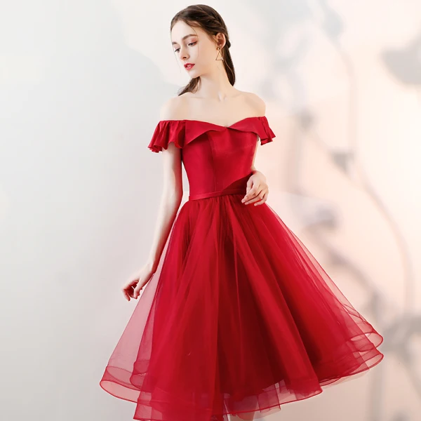 Chic / Beautiful Burgundy Homecoming Graduation Dresses 2018 A-Line / Princess Sash Off-The-Shoulder Backless Sleeveless Tea-length Formal Dresses