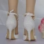 Charmant Blanche Chaussure De Mariée 2018 Perle Faux Diamant Gland 9 cm Talons Aiguilles Bride Cheville À Bout Pointu Mariage Talons Hauts