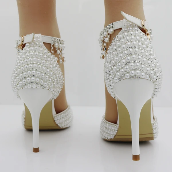 Sparkly White Wedding Shoes 2018 Pearl Rhinestone Ankle Strap 6 cm Stiletto Heels Pointed Toe Wedding High Heels