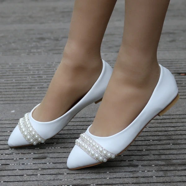 Piękne Białe Perła Rhinestone Szpiczaste Płaskie Buty Ślubne 2018