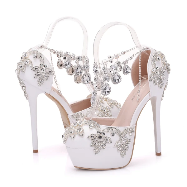 Glittrande Vita Brudskor 2018 Kristall Rhinestone 14 cm Stilettklackar Pande Zote Toe Bröllop Högklackade