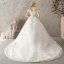 Abordable Ivoire Robe De Mariée 2018 Robe Boule En Dentelle Fleur Perle Faux Diamant Paillettes Dos Nu Chapel Train