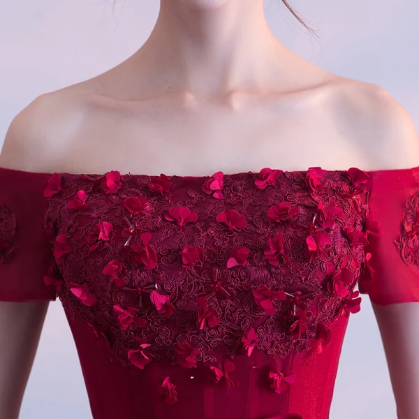 Chic / Beautiful Burgundy Prom Dresses 2018 A-Line / Princess Crystal Appliques Bow Off-The-Shoulder Backless Sleeveless Floor-Length / Long Formal Dresses