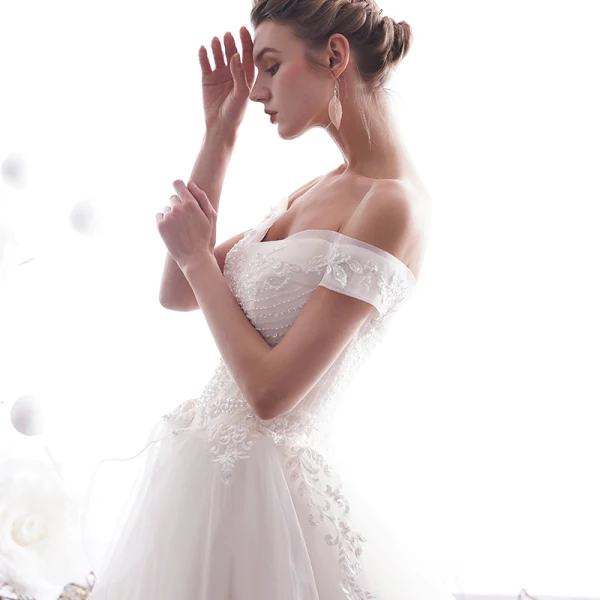 Modern / Fashion Champagne Wedding Dresses 2019 A-Line / Princess Off-The-Shoulder Beading Lace Flower Short Sleeve Backless Royal Train