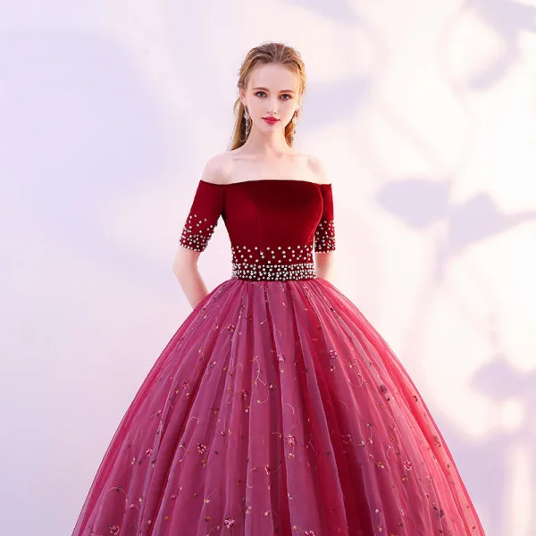 Élégant Bordeaux Robe De Bal 2019 Princesse De l'épaule Daim Fleur Perle En Dentelle Manches Courtes Dos Nu Longue Robe De Ceremonie