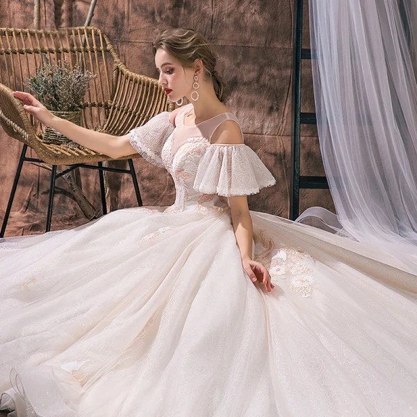 Elegant Champagne Wedding Dresses 2019 Ball Gown Scoop Neck Lace Flower Short Sleeve Backless Royal Train