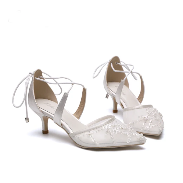 Elegante Weiß Brautschuhe 2019 X-Riemen Spitze Pailletten Schleife 5 cm Stilettos Spitzschuh Hochzeit Hochhackige