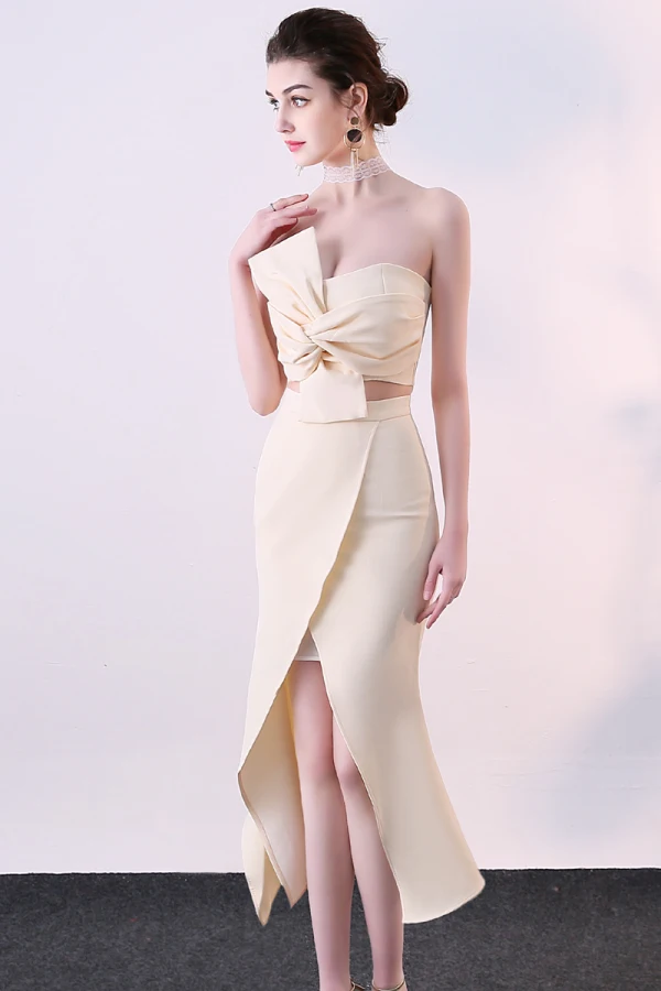 Sexy Champagne 2 Pièces Robe De Soirée 2019 Trompette / Sirène Bustier Noeud Sans Manches Dos Nu Courte Robe De Ceremonie