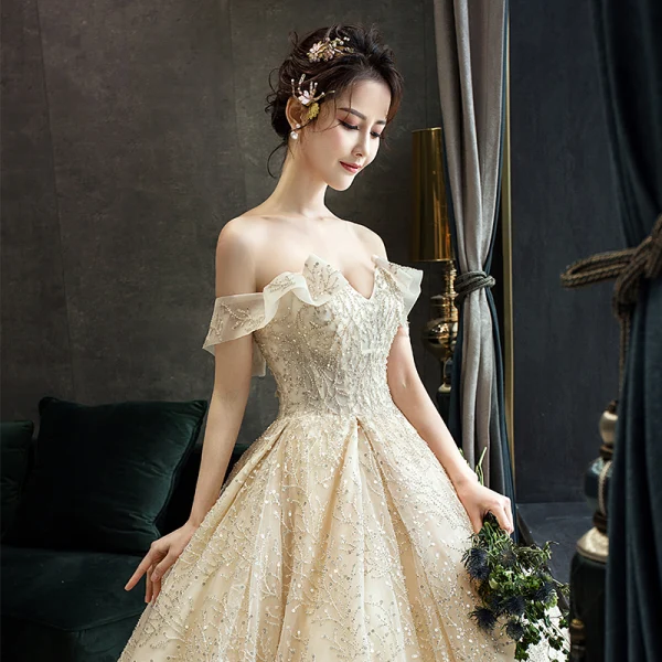 Luxury / Gorgeous Champagne Wedding Dresses 2019 A-Line / Princess Off-The-Shoulder Beading Lace Flower Sequins Short Sleeve Backless