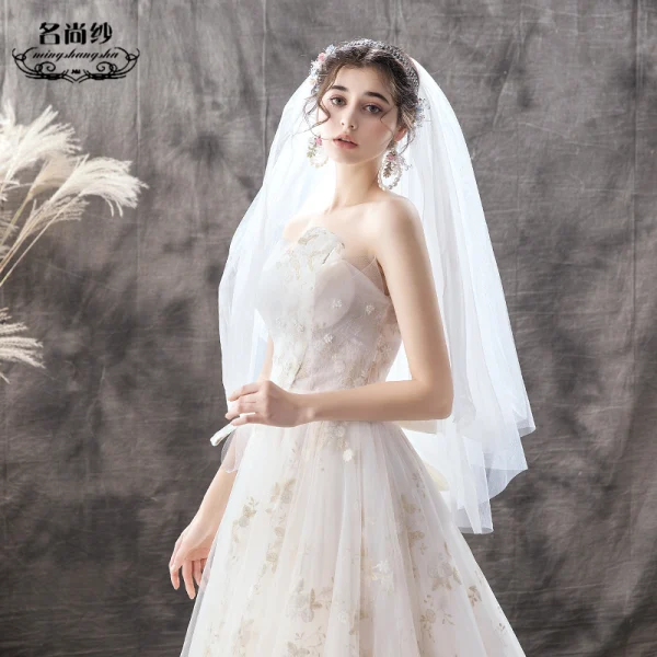 Chic / Beautiful Champagne Wedding Dresses 2019 A-Line / Princess Strapless Pearl Lace Flower Backless Bow Sleeveless Court Train