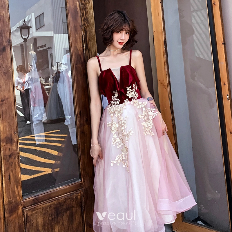 Chic Beautiful Burgundy Homecoming Graduation Dresses 2019 A Line Princess Suede Spaghetti Straps Lace Flower Sleeveless