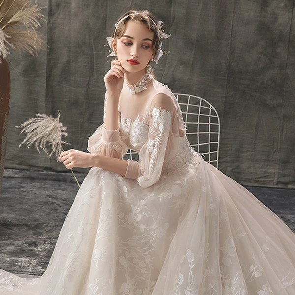 Élégant Ivoire Robe De Mariée 2019 Princesse Col Haut En Dentelle Fleur 3/4 Manches Dos Nu Chapel Train
